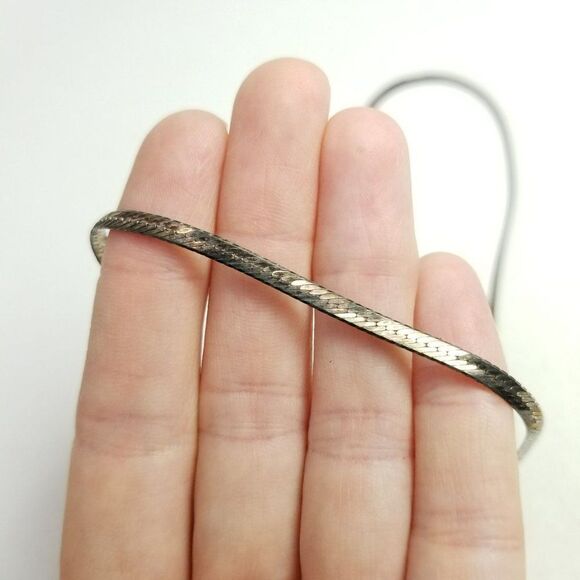 Vintage Heavily Tarnished Sterling Silver Herringbone Flat Chain Necklace Estate - Picture 6 of 6